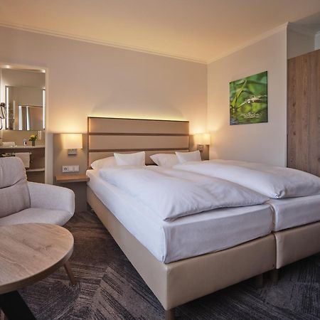 Parkhotel Am Taunus Oberursel Exteriör bild