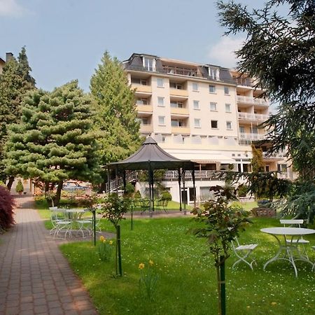 Parkhotel Am Taunus Oberursel Exteriör bild