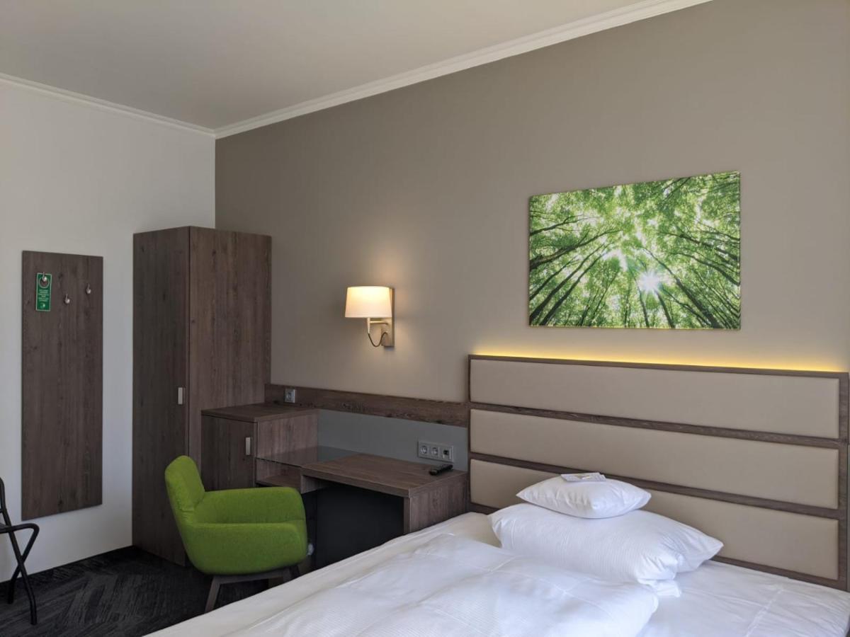 Parkhotel Am Taunus Oberursel Exteriör bild
