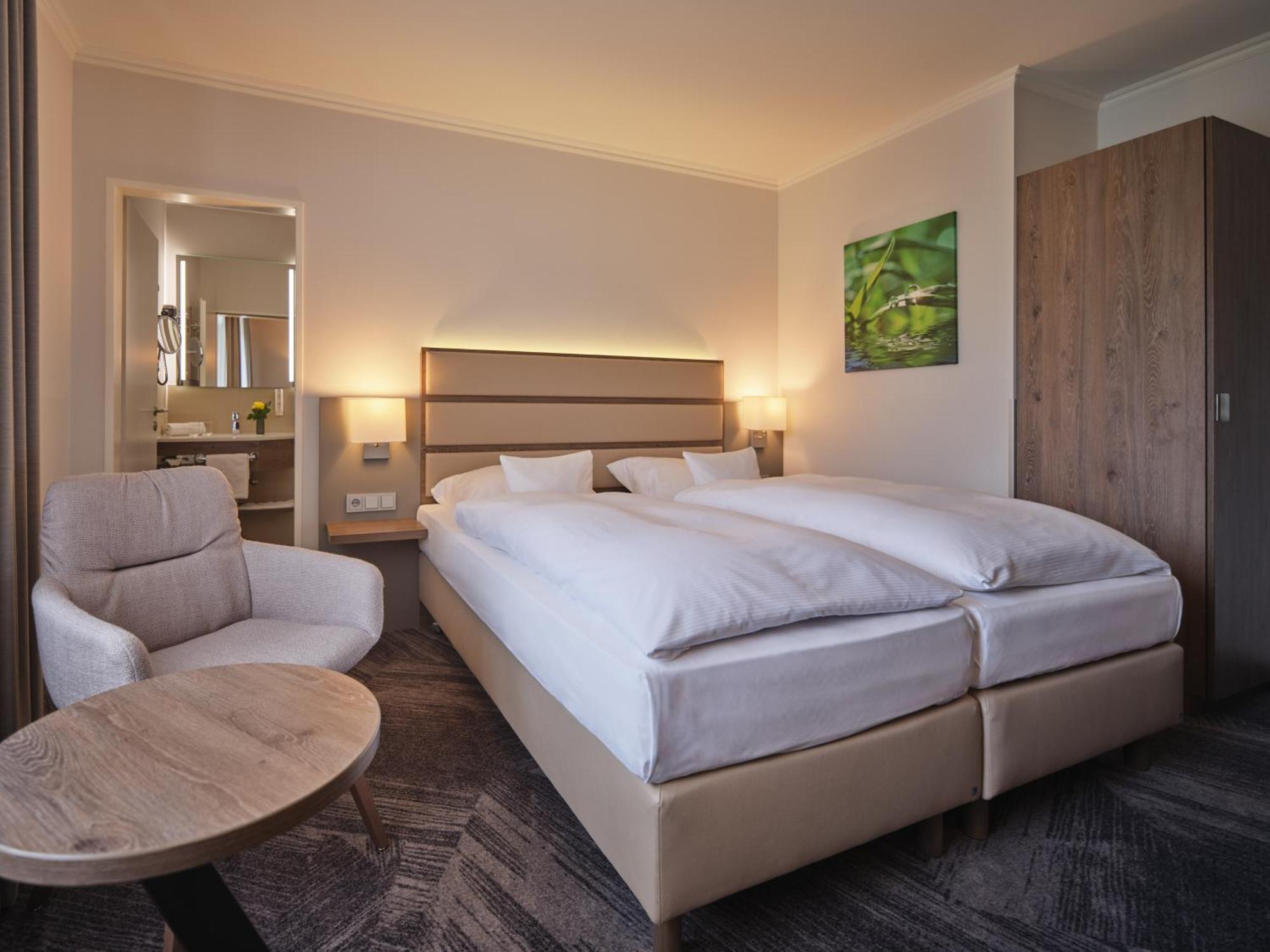 Parkhotel Am Taunus Oberursel Exteriör bild