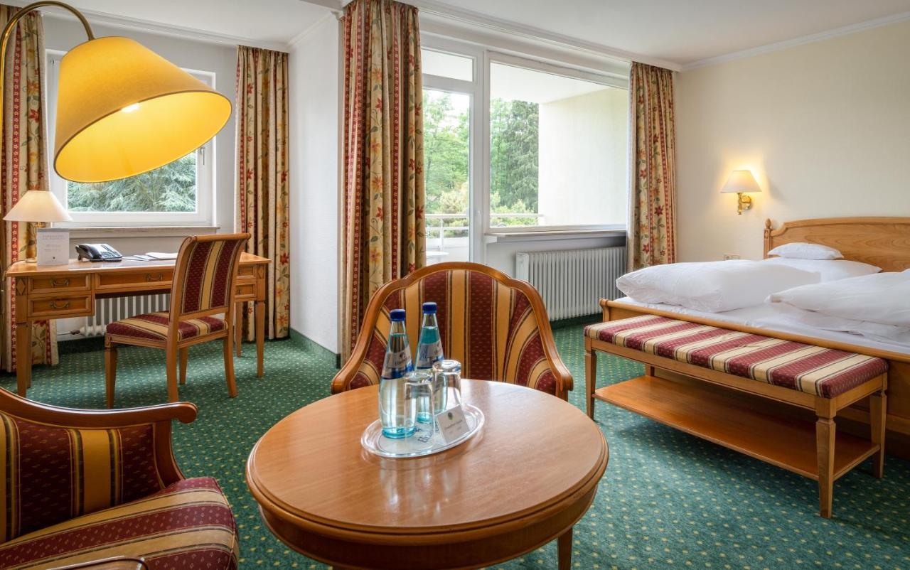 Parkhotel Am Taunus Oberursel Exteriör bild